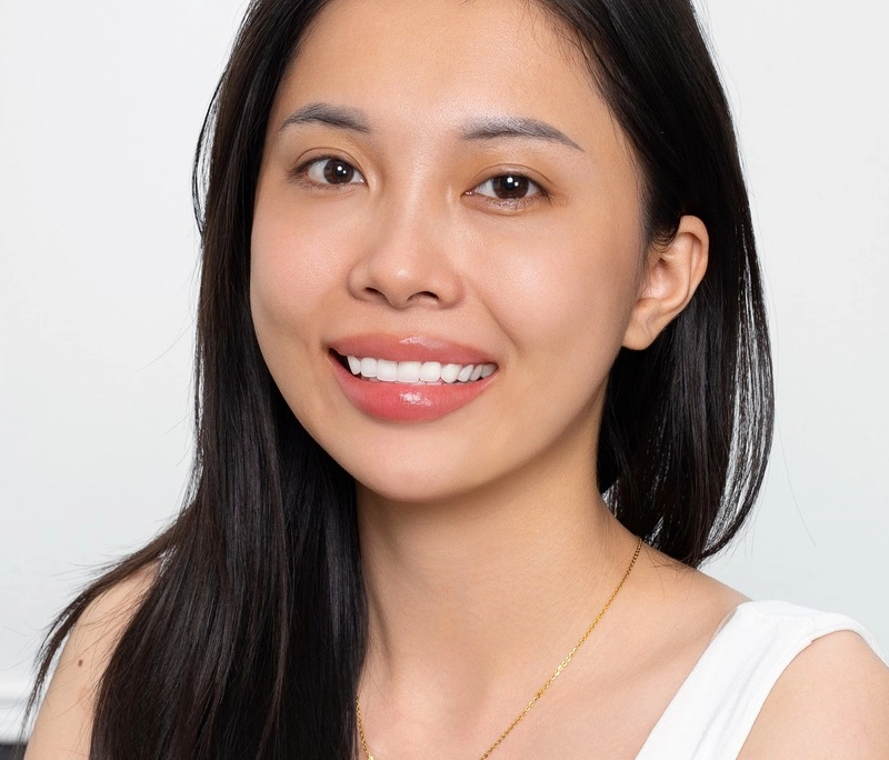 Giải đáp tại sao bọc răng sứ xong không ăn được? Bao lâu thì ăn được bình thường?