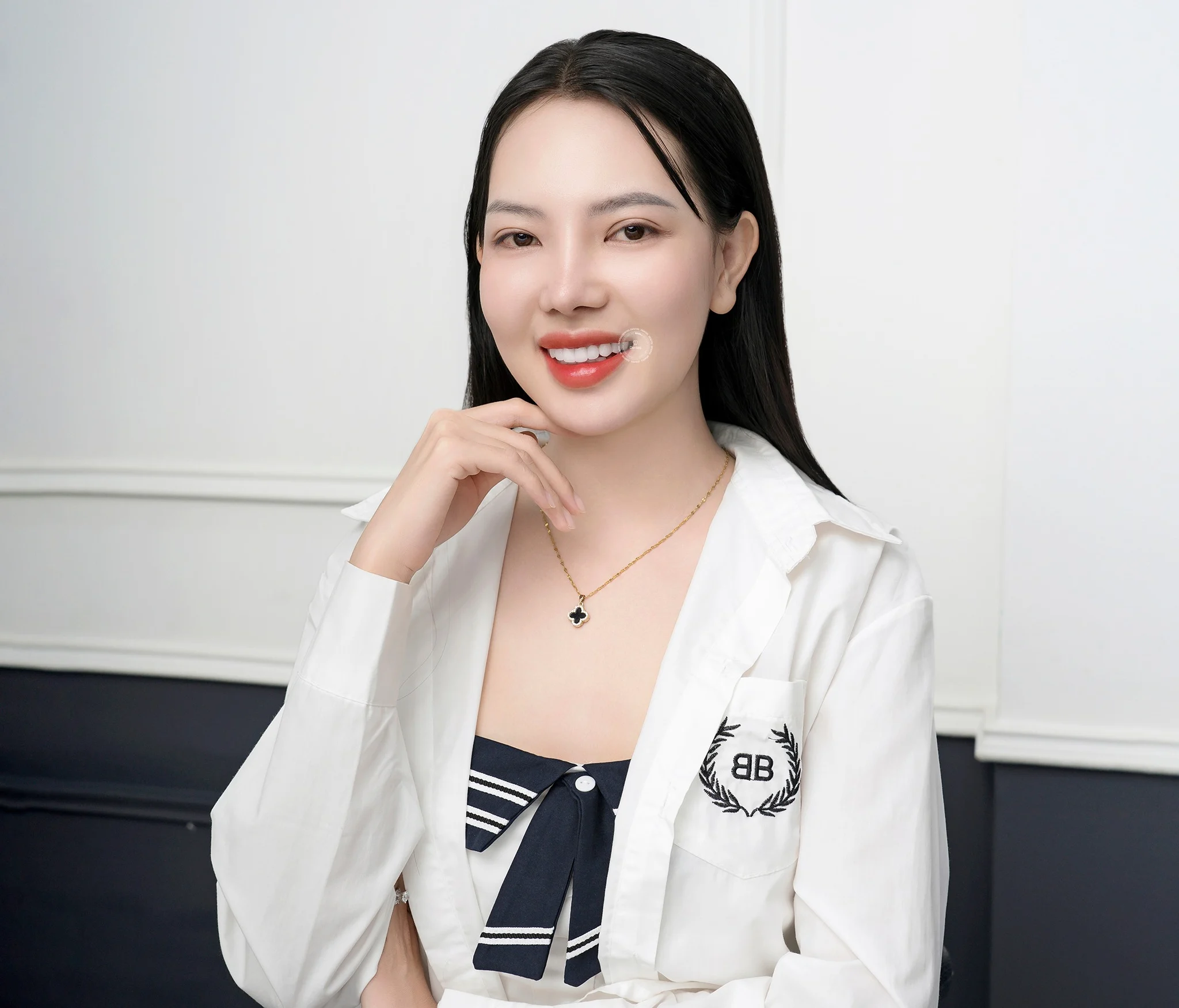 Bọc răng sứ bị đen nướu: Nguyên nhân là gì? Khắc phục thế nào?