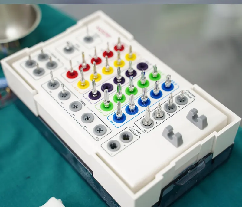 Trụ Implant Hàn Quốc loại nào tốt? So sánh 2 dòng trụ Biotem và Dentium